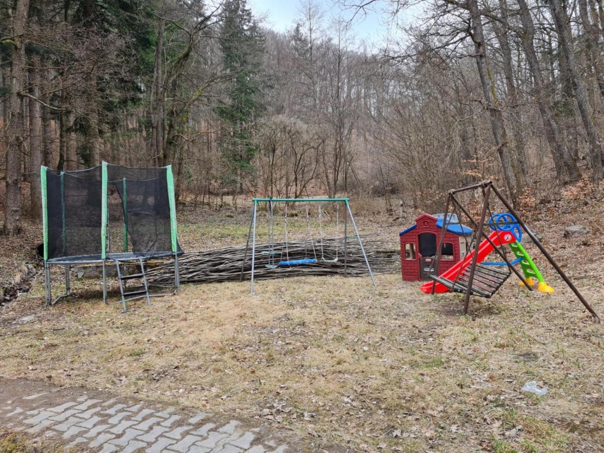 Horska Chata V Srdci Kremnickych Hor Banská Bystrica Esterno foto
